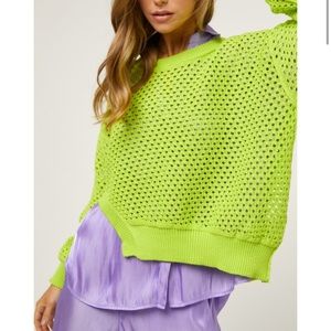 Lime knife pullover top